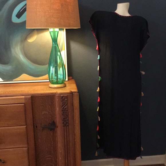 Embroidered Kaftan - Picture 5 of 8